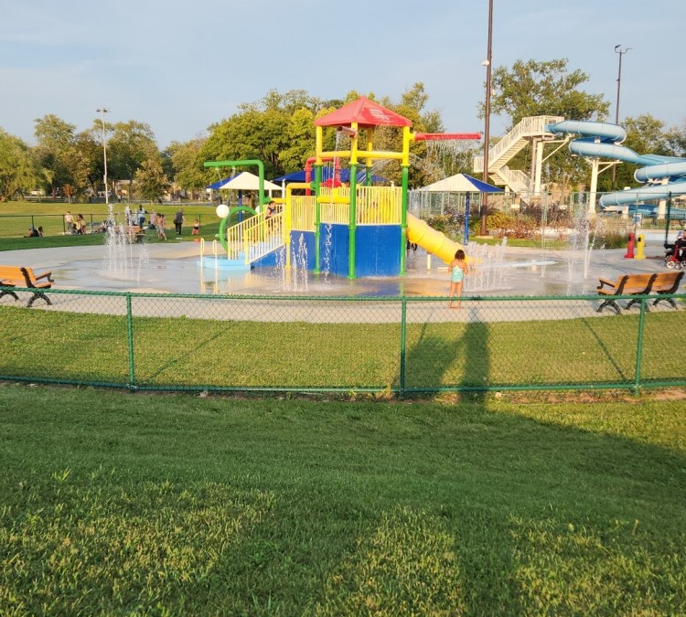 Centennial Park Pool and Splash Pad (Oak&nbspLawn,&nbspIL)